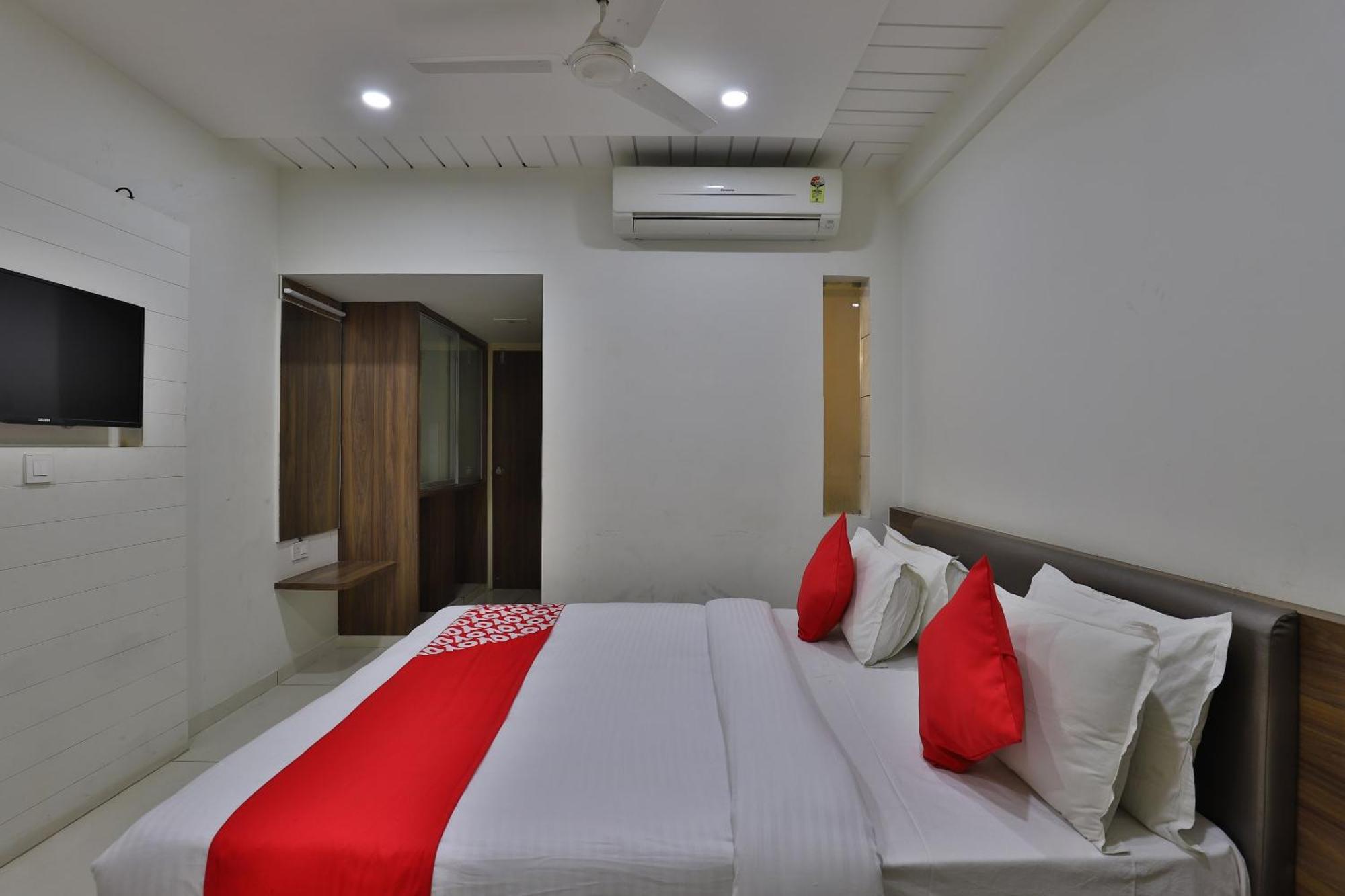Hotel Panchsheel Vadodara Exterior foto